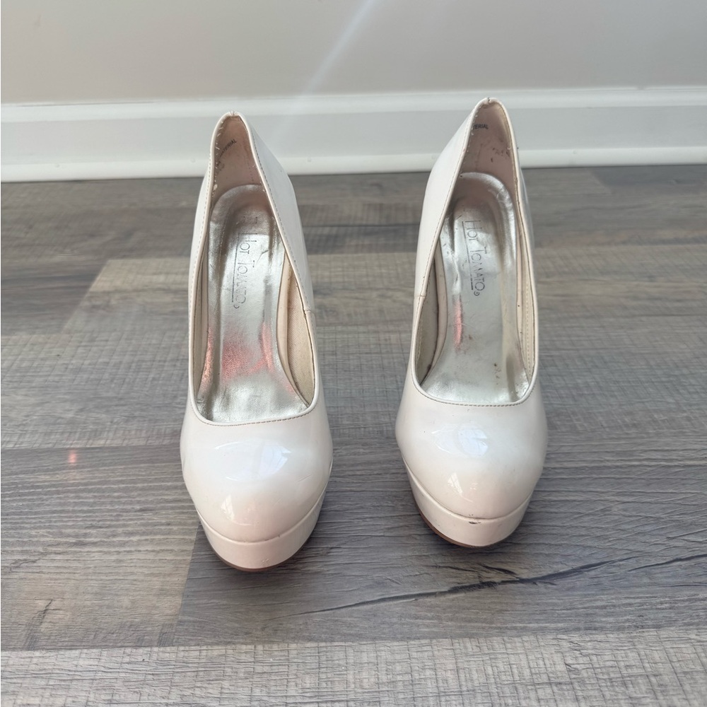 Hot Tomato- Ivory Platform Heels